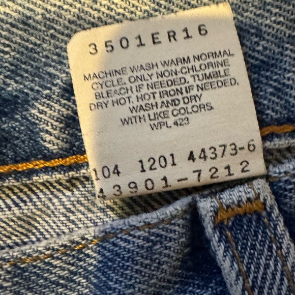 Vintage 2001 Levi’s 550 Relaxed Fit Straight Leg Jeans 36x34 Light Wash - Picture 5 of 8